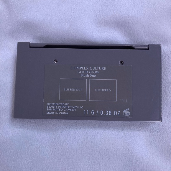 Complex Culture Good Glow Blush Duo in Blissed Out + Flustered - Picture 3 of 3